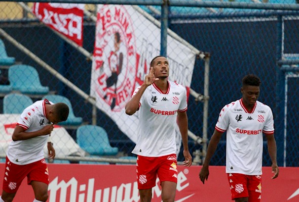 Bangu derrota o Maricá e pula para a vice-liderança do Grupo A