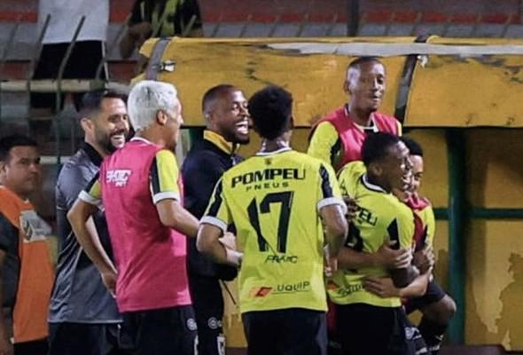 Voltaço vence a segunda e assume a ponta na Copa Sul-Sudeste