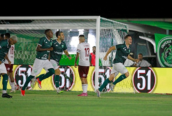 Boavista entra no G4 ao derrotar o Fluminense