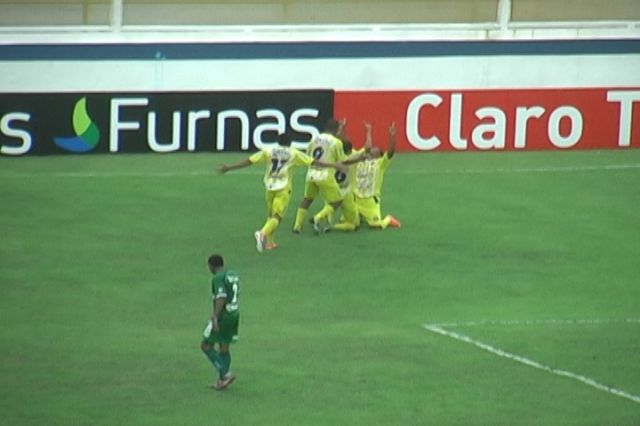 Madureira Vence a Primeira no Carioca 2013