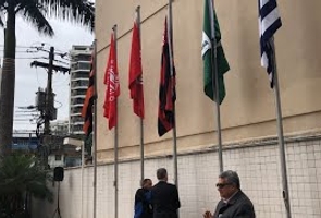 Campeões Hasteiam Suas Bandeiras da Ferj